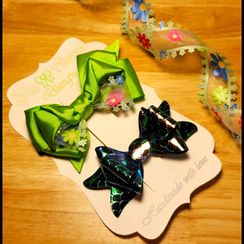 Floral gren hair bow set